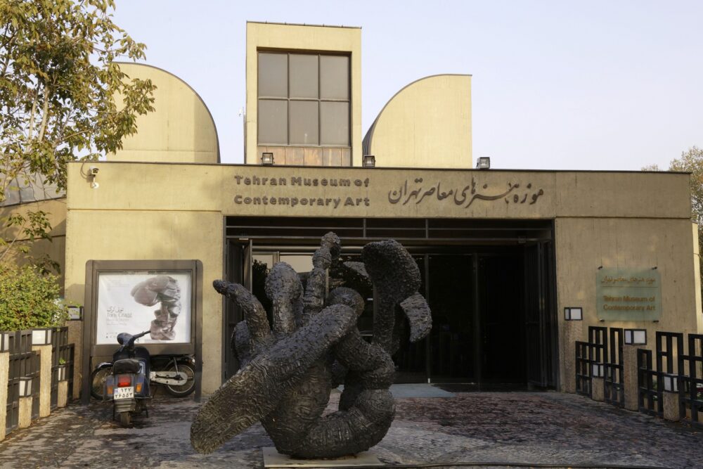 Tony Cragg Sculpture Skulptur Tmoca Tehran Iran Ausstellung Exhibition