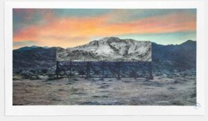 JR Trompe l'oeil, Death Valley, Billboard, March 4, 2017, 5:41 pm, 2017. Lithografie in der Abmessung 50 x 85 cm. Auflage: 180 Exemplare